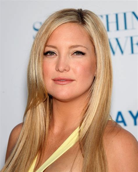 nude photos of kate hudson|Kate Hudson Shares the LOVE in Nude Throwback Photo